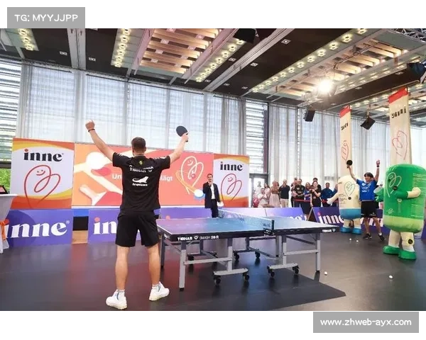 弗朗西斯卡代表萨尔布吕肯出战，德甲乒乓球赛况激烈