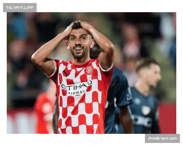 半场战报:赫罗纳1-0巴塞罗那,多夫比克头球破门 半场战报:赫罗纳1-0巴塞罗那,多夫比克头球破门